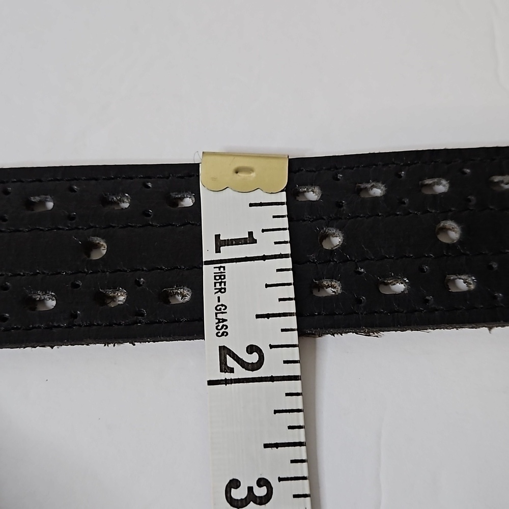 Leather Belt with Silvertone Buckle Black Pre-owned - Picture 5 of 5